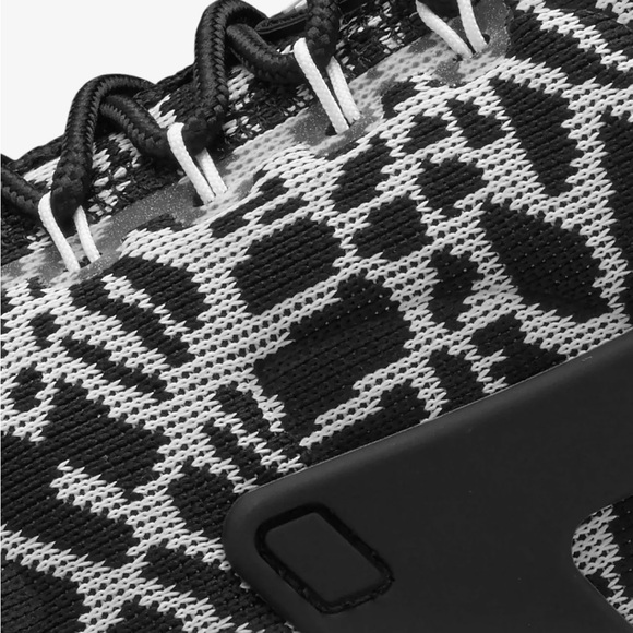 Nike Air Huarache Run Ultra Jacquard Black White Comfort Sole Sneakers - Picture 8 of 11